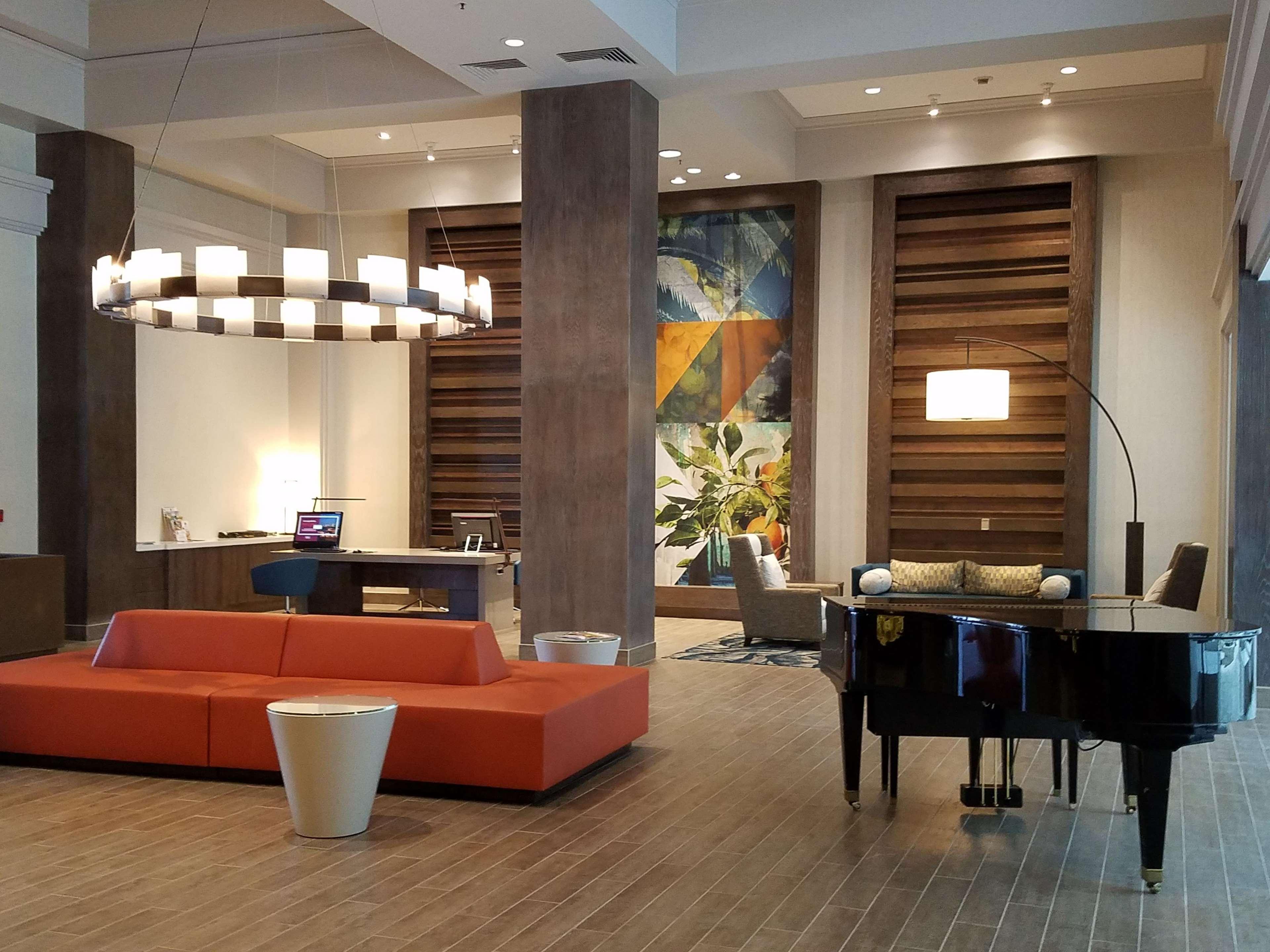 Embassy By Hilton - North Orange County Hotel 3*
