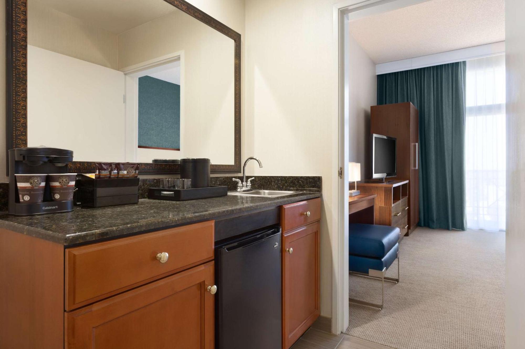 Embassy By Hilton - North Orange County 3*