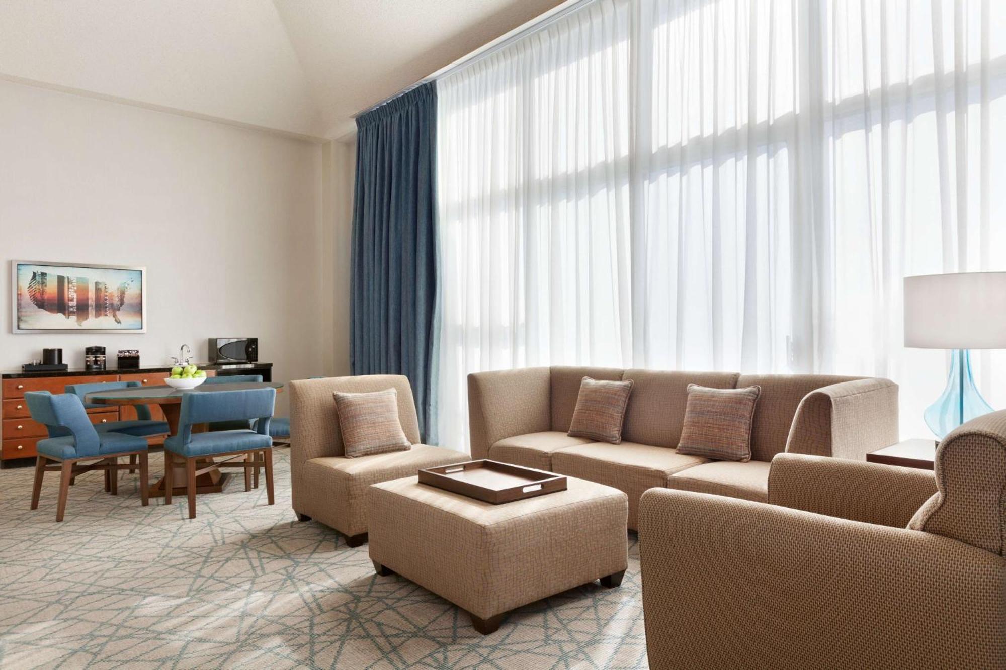 Embassy By Hilton - North Orange County 3*