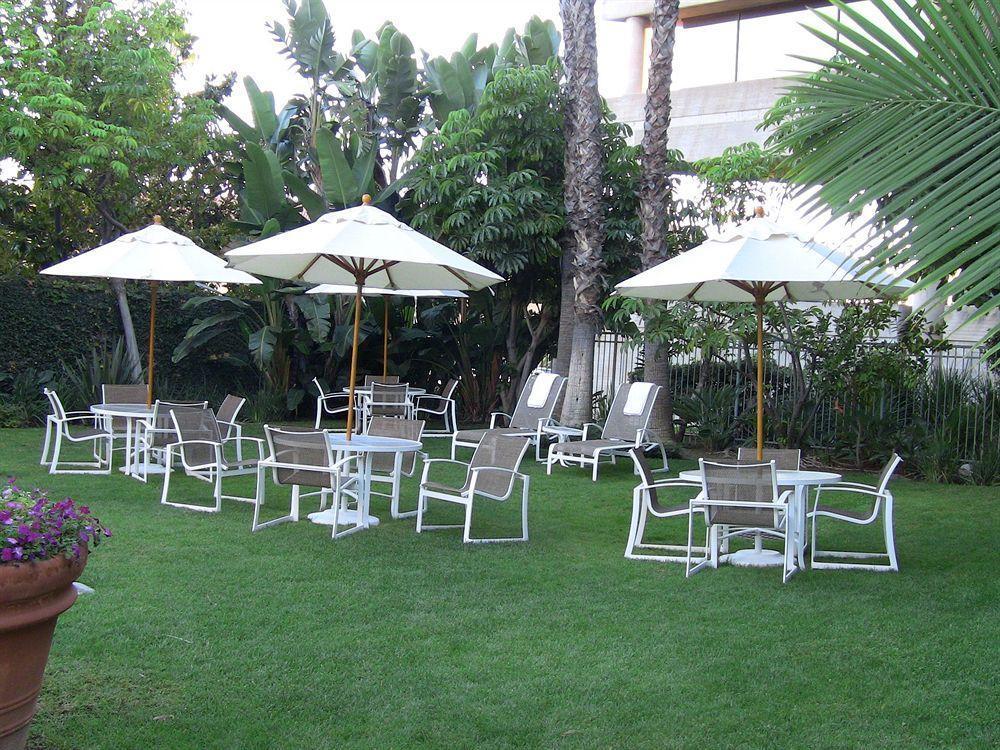 Embassy By Hilton - North Orange County Hotel