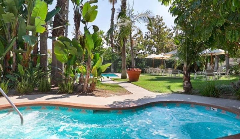 Embassy By Hilton - North Orange County Hotel