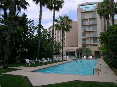 Embassy By Hilton - North Orange County Hotel 3*